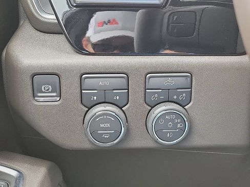 Used 2026 Chevrolet Silverado 1500 RST AWD/4WD image 14