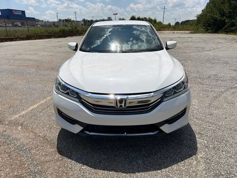 Used 2016 Honda Accord Sport image 16
