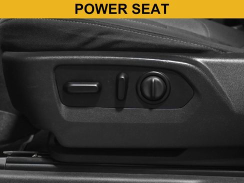 Used 2021 Chevrolet Silverado 1500 LT AWD/4WD image 5