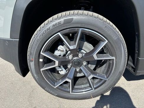 New 2026 Jeep Cherokee Overland AWD/4WD image 9