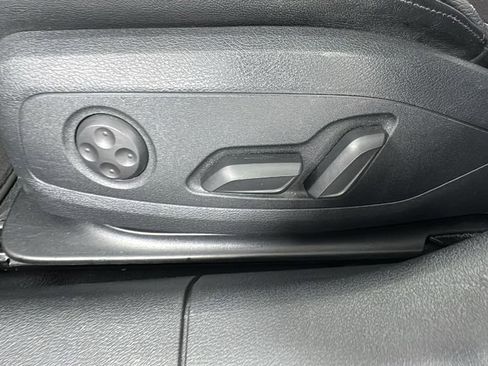 Used 2023 Audi A4 2.0T Premium Plus image 11