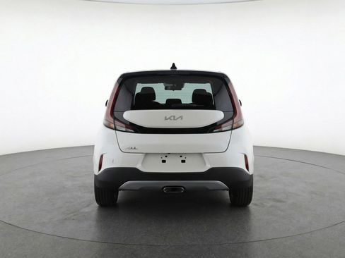 Used 2025 Kia Soul LX w/ LX Technology Package image 7