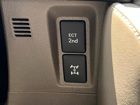 Used 2022 Lexus GX 460 Premium w/ Premium Package AWD/4WD image 35