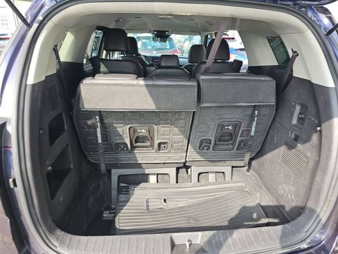 Used 2022 Kia Carnival LX FWD image 15