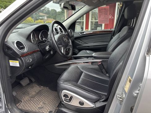 Used 2011 Mercedes-Benz GL 450 4MATIC image 5