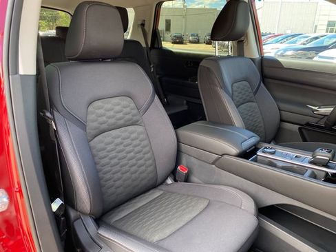 New 2026 Nissan Pathfinder SV AWD/4WD image 9