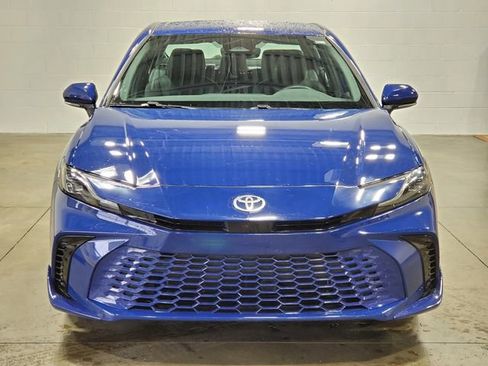 Used 2025 Toyota Camry XSE image 8