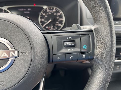 Used 2023 Nissan Rogue SV AWD/4WD image 20