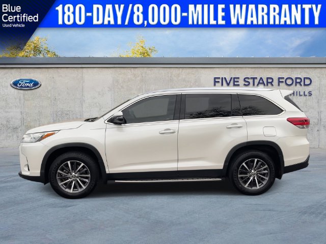 Used 2019 Toyota Highlander XLE FWD image 6