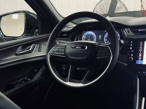 New 2026 Jeep Grand Cherokee L Limited AWD/4WD image 28