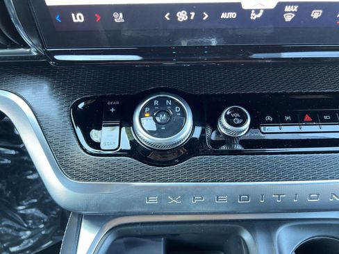 New 2026 Ford Expedition Max Platinum w/ Stealth Appearance Package AWD/4WD image 22