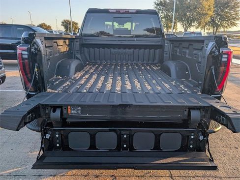 New 2026 GMC Sierra 2500 AT4 w/ AT4 Premium Plus Package image 7