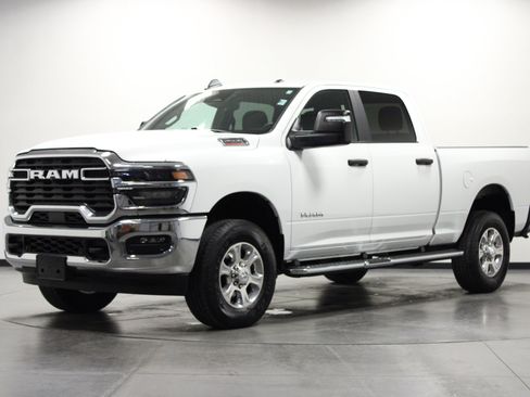 Used 2026 RAM 2500 Big Horn AWD/4WD image 8