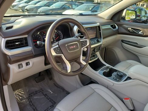 Used 2021 GMC Acadia SLT FWD image 18