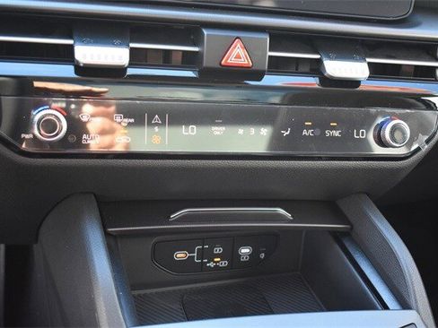 New 2026 Kia Sportage EX w/ EX Panoramic Sunroof Package image 31