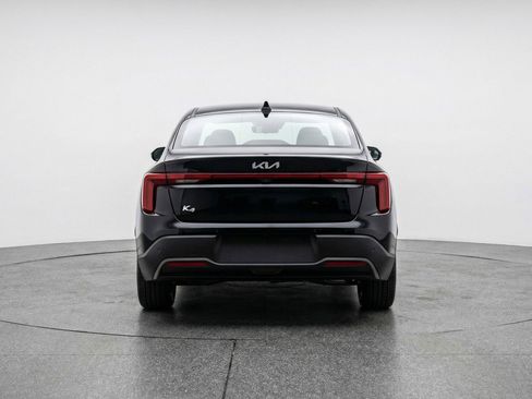 Used 2025 Kia K4 LXS image 7