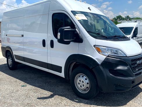 Used 2023 RAM ProMaster 2500 image 3