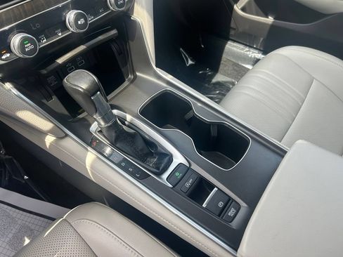 Used 2021 Honda Accord EX-L image 12
