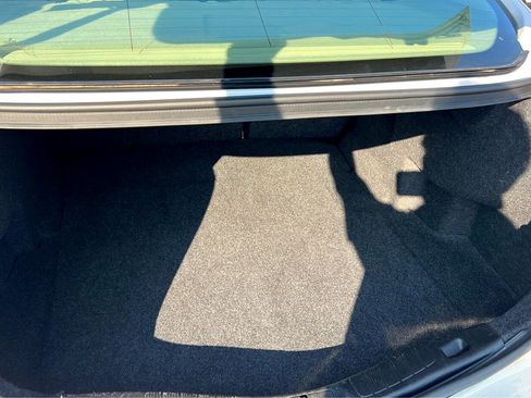 Used 2020 Ford Fusion SE image 18