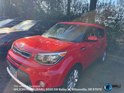 Used 2017 Kia Soul + image 1