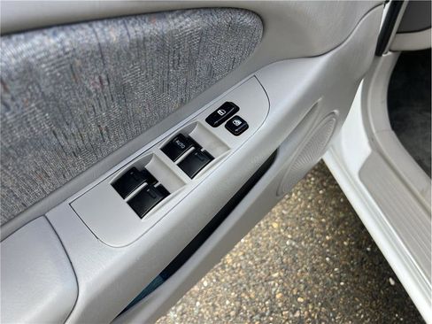 Used 1999 Toyota Corolla LE image 15