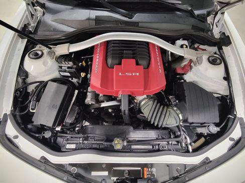Used 2013 Chevrolet Camaro ZL1 RWD image 5