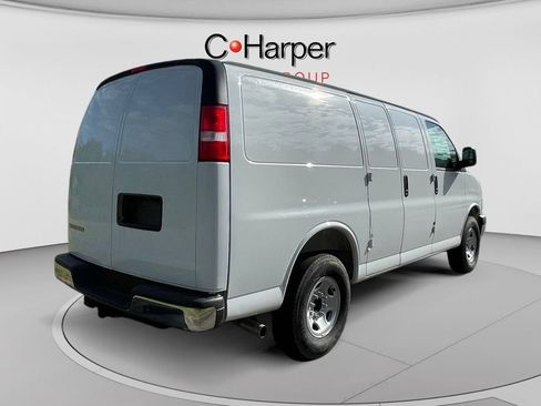 New 2025 Chevrolet Express 3500 w/ Driver Convenience Package RWD image 3