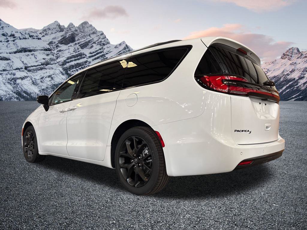 New 2026 Chrysler Pacifica Select w/ S Appearance Package FWD image 11
