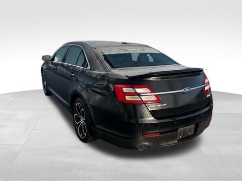 Used 2018 Ford Taurus SHO w/ Driver Assist Package image 4