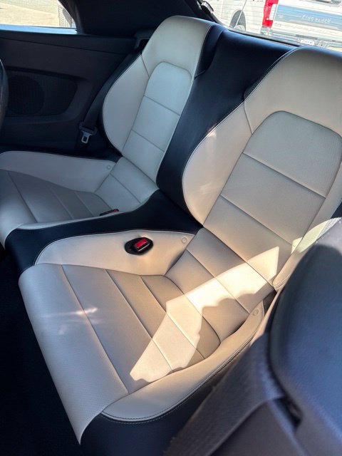 Used 2017 Ford Mustang Premium RWD image 14
