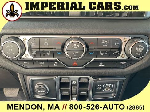 New 2025 Jeep Gladiator Sport image 24