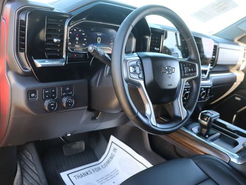 Used 2024 Chevrolet Silverado 1500 LT Trail Boss w/ Convenience Package II image 15