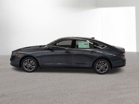 Used 2025 Honda Accord EX-L image 31