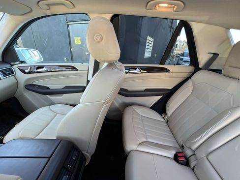 Used 2017 Mercedes-Benz GLE 350 4MATIC image 3