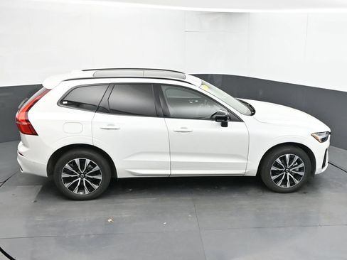 Used 2025 Volvo XC60 B5 Plus AWD/4WD image 45
