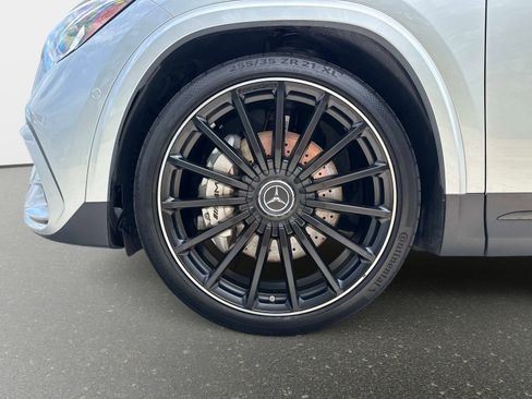Used 2025 Mercedes-Benz GLA 35 AMG GLA 35 AMG image 13