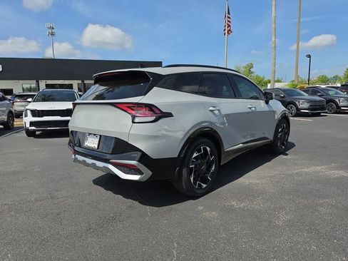 Used 2023 Kia Sportage SX image 10