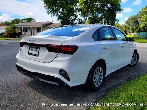 Used 2024 Kia Forte LX image 8