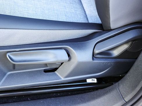 New 2026 Volkswagen ID.4 Pro image 32