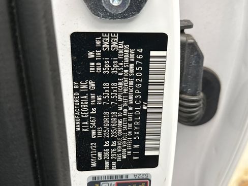 Used 2023 Kia Sorento S w/ Panoramic Sunroof Package AWD/4WD image 11