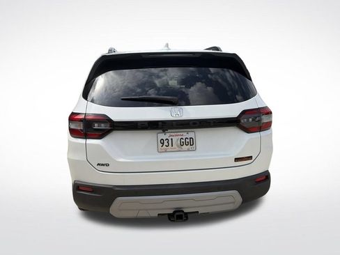 Used 2023 Honda Pilot TrailSport image 6