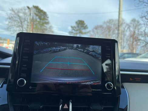 Used 2022 Toyota Corolla LE image 16