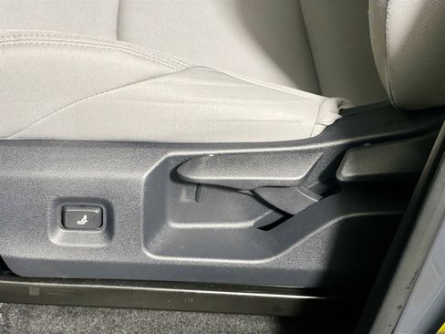 Used 2024 Toyota Tacoma SR5 w/ SR5 Upgrade Package image 15