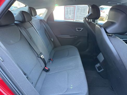 Used 2025 Kia K4 FWD image 16