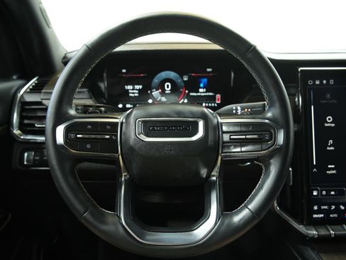 Used 2025 GMC Acadia Denali w/ LPO, Floor Liner Package AWD/4WD image 38