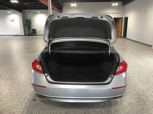 Used 2018 Honda Accord Sport image 15