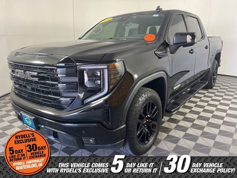 Used 2024 GMC Sierra 1500 Elevation w/ Elevation Premium Package AWD/4WD image 12