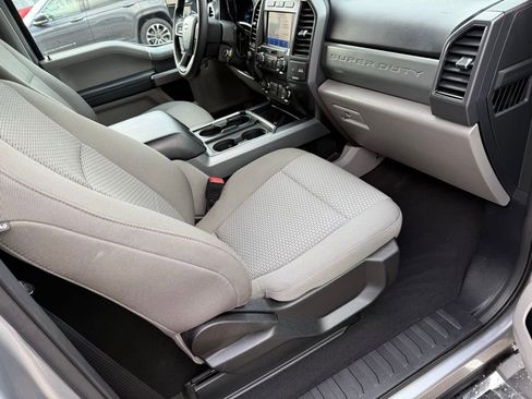 Certified 2021 Ford F250 XLT w/ XLT Premium Package image 38