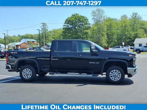 Used 2025 Chevrolet Silverado 2500 LT w/ Convenience Package AWD/4WD image 4