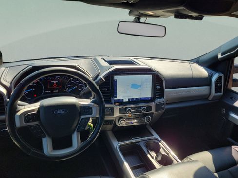 Used 2022 Ford F250 Lariat w/ Lariat Value Package image 20